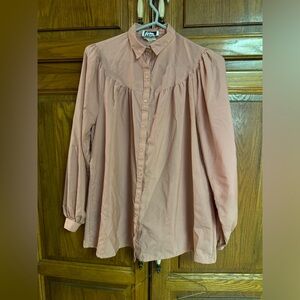 Poppe Mex tailored blouse, super silky, soft button down peach color
